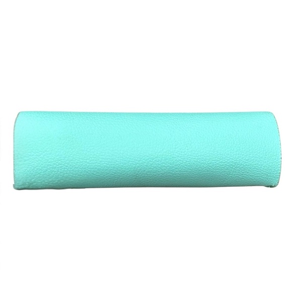 Tiffany & Co. Eyeglass / Sunglass Case | Classic Blue Leather - Picture 6 of 10